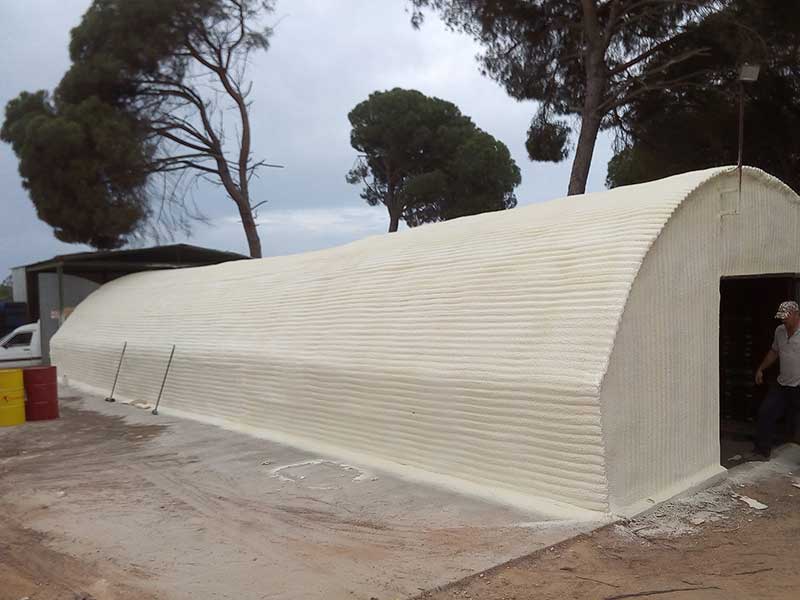 Poliuretano proyectado para todo tipo de naves industriales en Huelva, cubiertas planas, cubiertas inclinadas o cubiertas curvas Poliuretano proyectado para todo tipo de naves industriales en Huelva, cubiertas planas, cubiertas inclinadas o cubiertas curvas